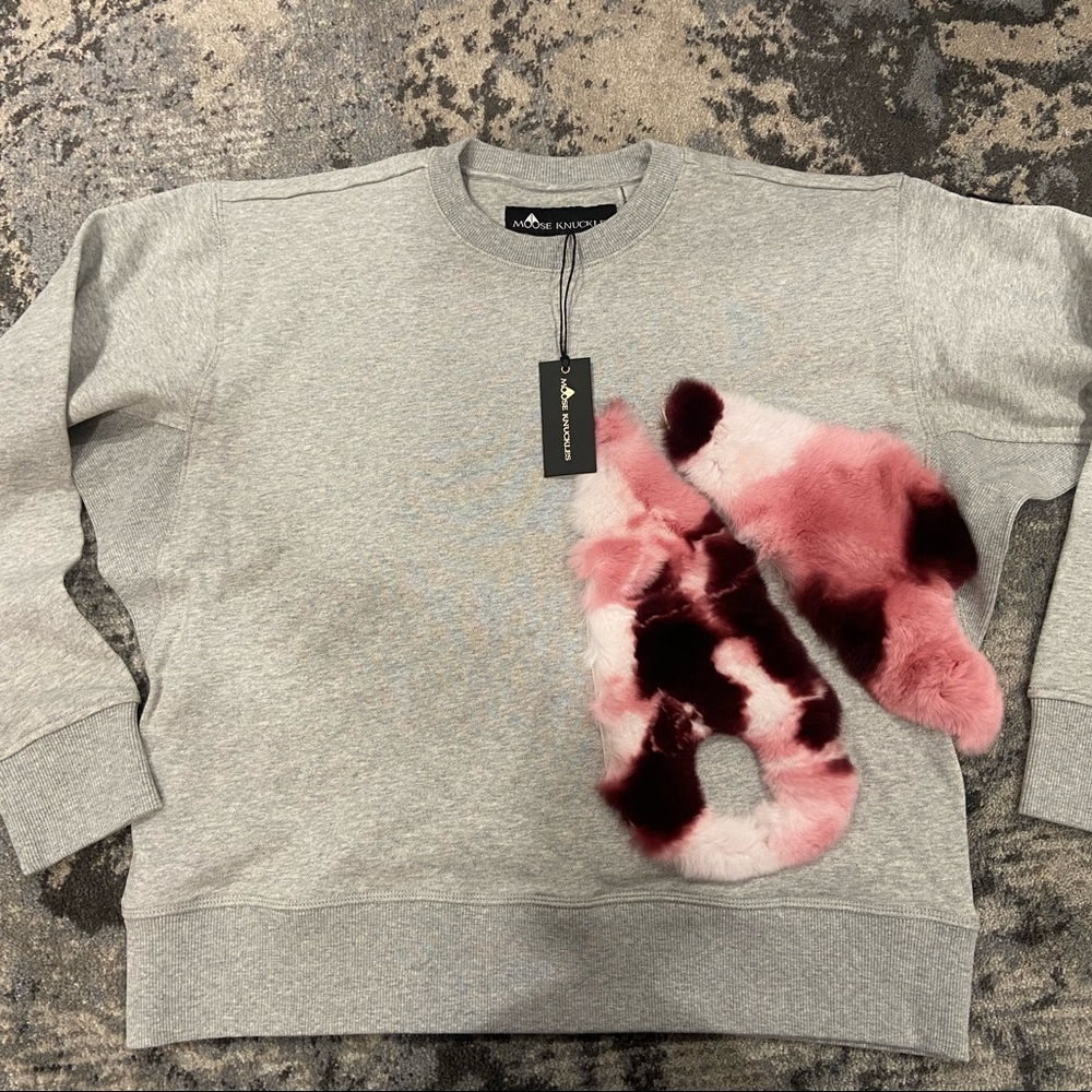 Moose knuckles fur logo sweater